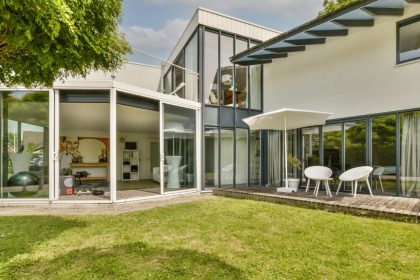 Veranda : le charme d’une extension lumineuse pour profiter de son jardin toute l’année !